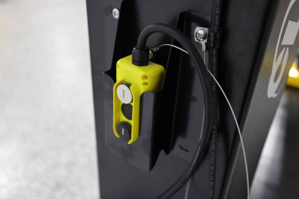 Challenger CL10AV3 10,000 lb ALI Certified Versymmetric Two-Post Adjustable Lift - Image 4