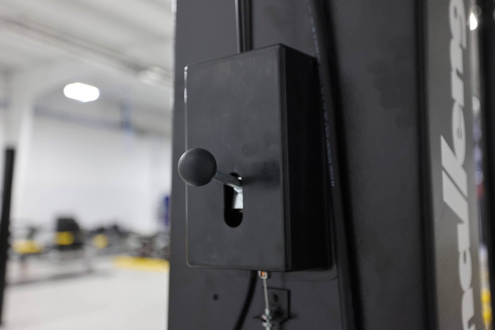 Challenger CL10AV3 10,000 lb ALI Certified Versymmetric Two-Post Adjustable Lift - Image 6