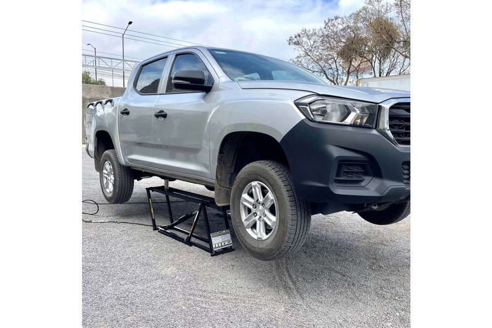 QuickJack 7000TL 7,000 Lb. Capacity Portable Car Lift - Image 10